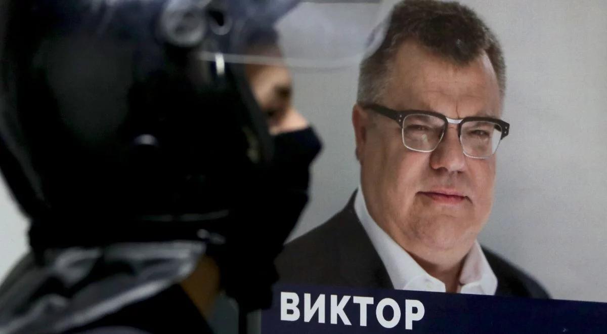 Reżim Łukaszenki nie ustępuje. Wyborczy rywal skazany na kolonię karną