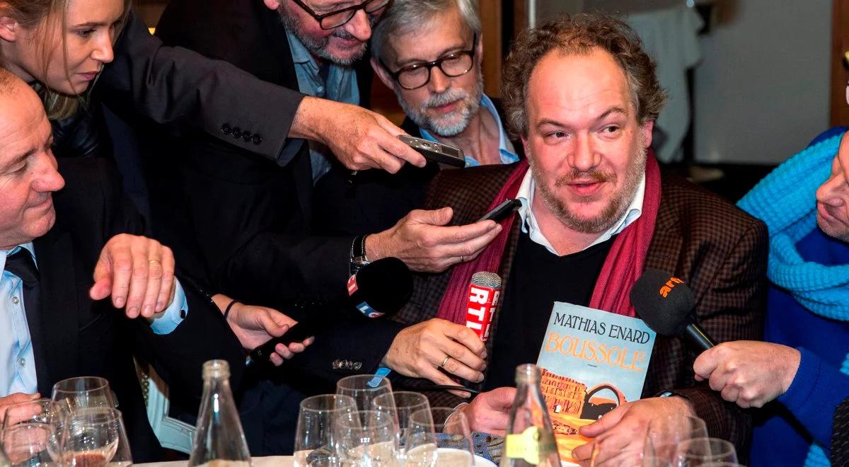 Francja: pisarz Mathias Enard otrzymał nagrodę Goncourtów