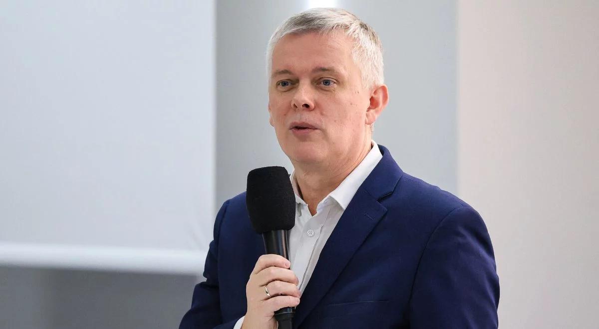 Sprawa Tomasza S. Siemoniak: prowadzone są przesłuchania, przeszukania