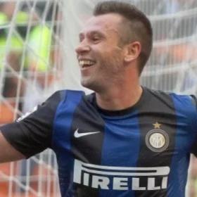 Serie A: Cassano i Palacio przybliżyli Inter do lidera