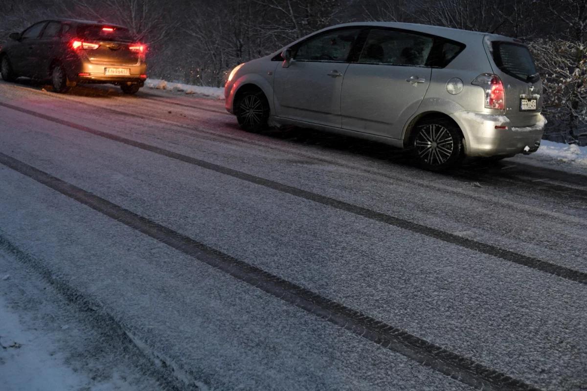 Marznące opady i temperatura na minusie. Alert IMGW