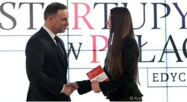 Prezydent Andrzej Duda wręczył start-upowe paszporty