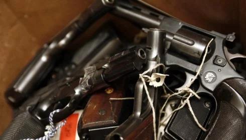 Policji ukradziono ponad 500 sztuk broni