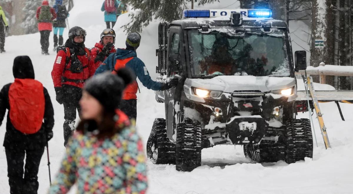 Ekstremalne warunki w Tatrach. Ostry mróz, prawie 2 metry śniegu, lawiny schodzą samoczynnie