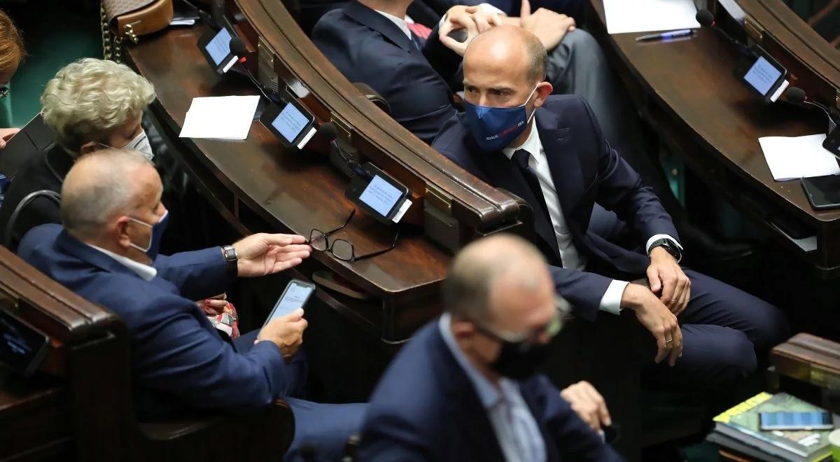 PO nie poprze własnego wniosku ws. Banasia? Smoliński: to jest kuriozalne, schizofrenia