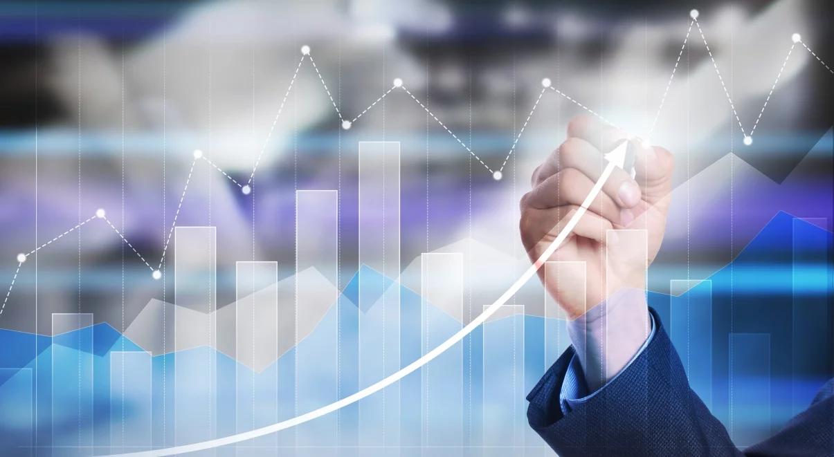 Moody's podwyższa kolejny raz prognozy dla Polski. PKB wzrośnie w 2018 r. o 3,5 proc. Co z ratingiem?