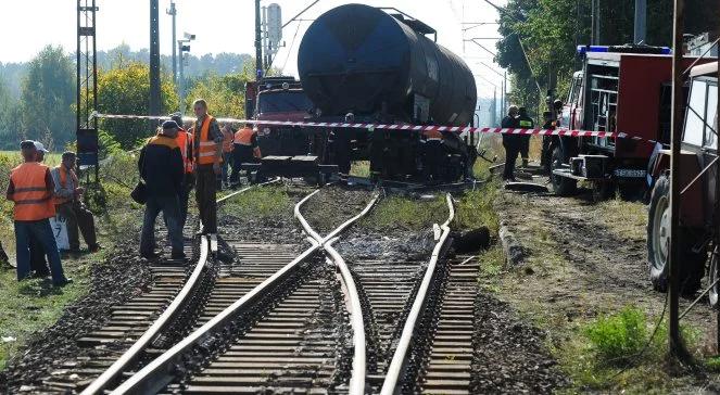 Brzustów: pociąg z mazutem wypadł z torów