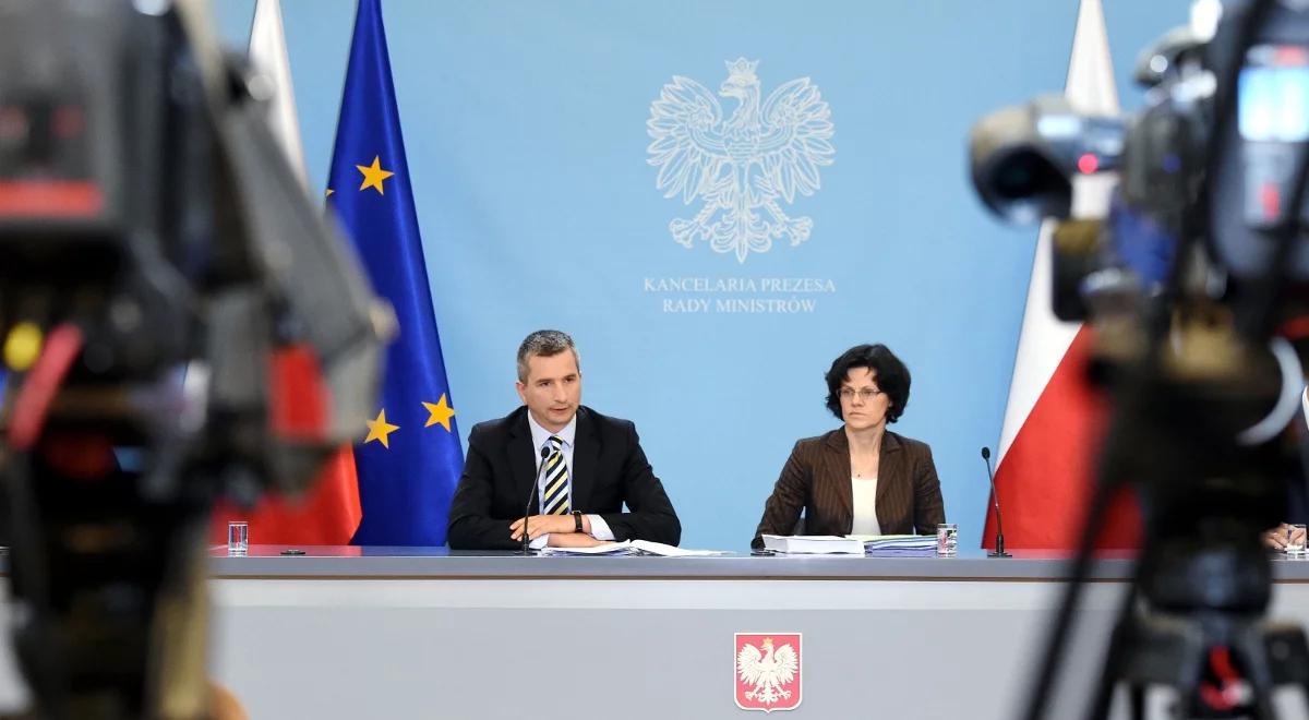 Rząd przyjął wstępny projekt budżetu na 2016 r.: deficyt 55 mld zł, 1,4 mld zł na zasiłki dla emerytów, 2 mld zł dla budżetówki