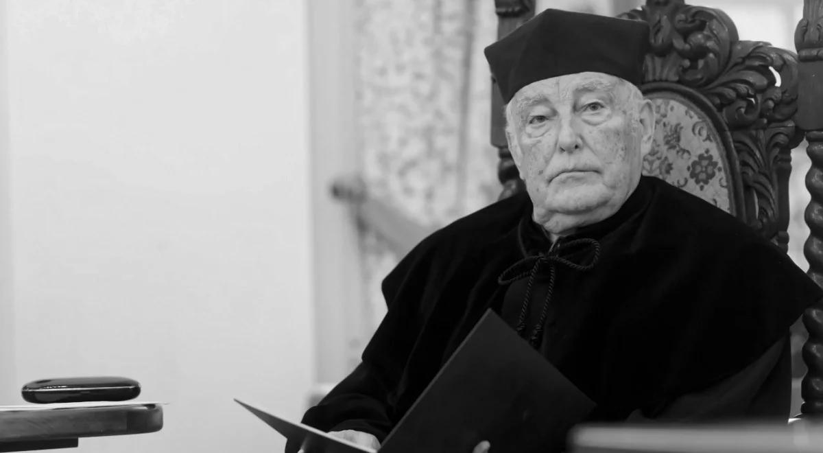 Msza św. w intencji kard. Grocholewskiego. Uroczystości żałobne w Watykanie z udziałem papieża
