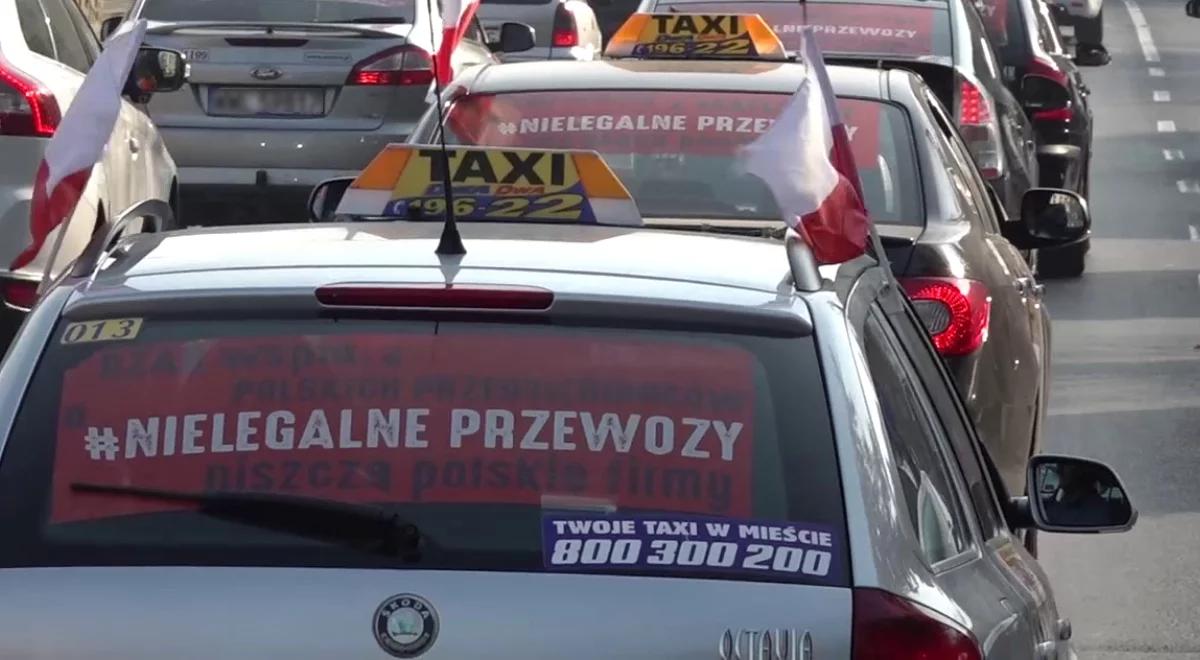 "Stop Nielegalnym Przewozom". Protest taksówkarzy, utrudnienia na stołecznych drogach