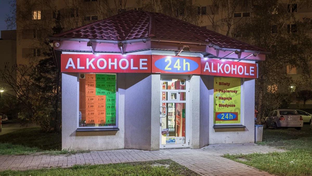 Ile alkoholu kupujemy w czasie nocnej prohibicji? Dane wprost z paragonów