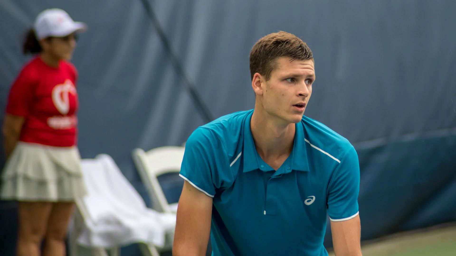 ATP Budapeszt: niespodziewana porażka Huberta Hurkacza. Polak odpadł w I rundzie z niżej notowanym rywalem