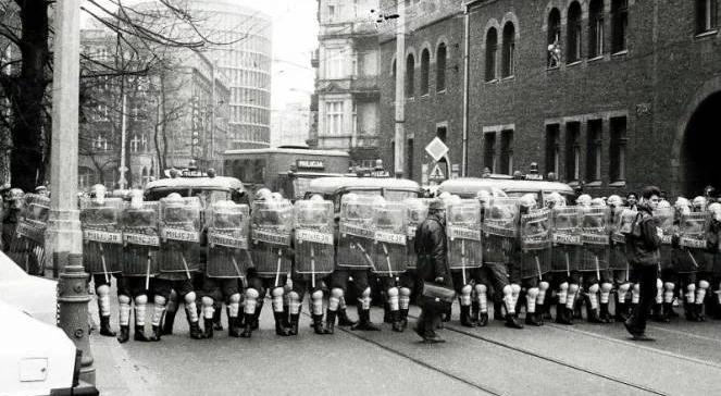 "Nie rozliczyliśmy rzeczywistości komunistycznej, zagłaskaliśmy ją". Prof. Wysocki o przemianach po 1989 r. 