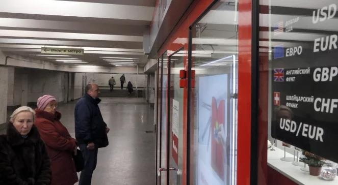 Słaby rubel bije w rosyjskie banki. Czy Rosję czeka krach kredytowy?