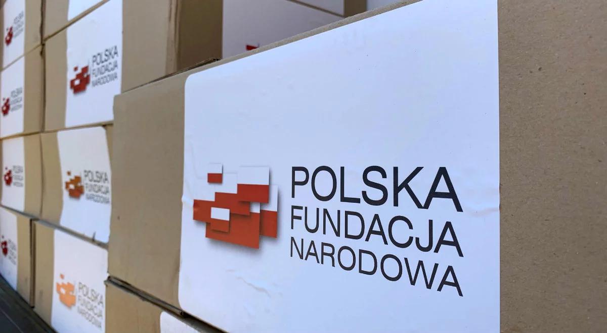 11 tys. przyłbic pojechało na Białoruś i Litwę. PFN pomaga w walce z koronawirusem