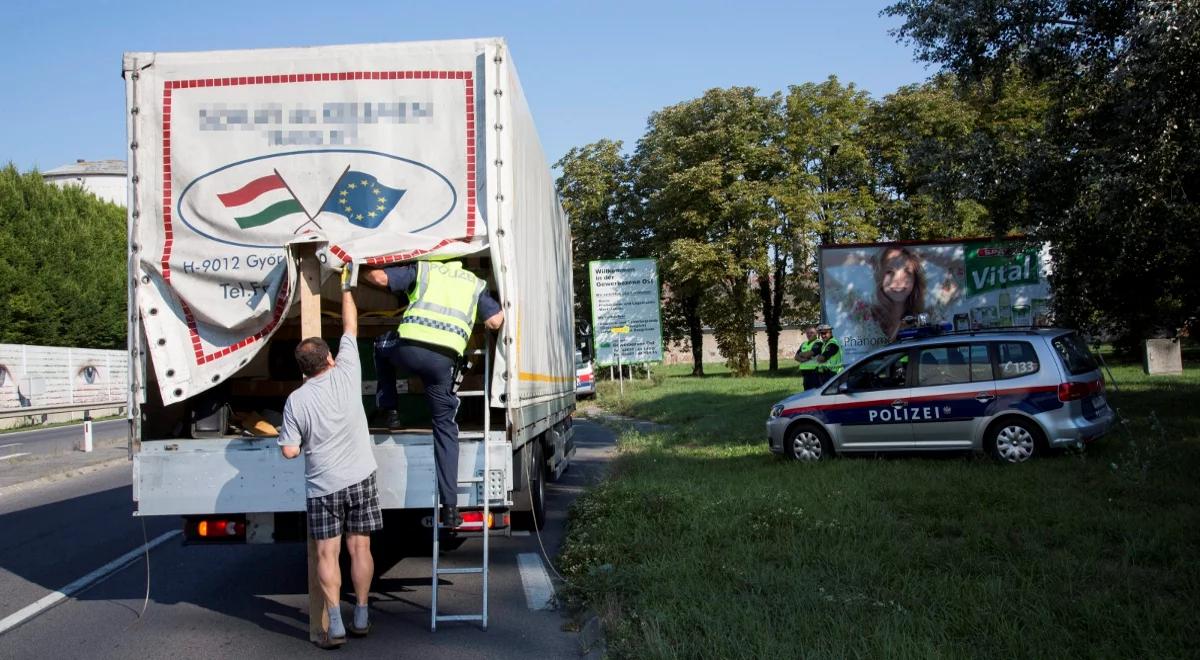 71 imigrantów udusiło się w ciężarówce. Siedem osób zatrzymanych