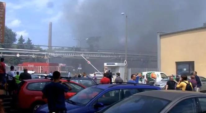 Pożar hal Hutmen we Wrocławiu. Istniało poważne zagrożenie wybuchem [WIDEO]