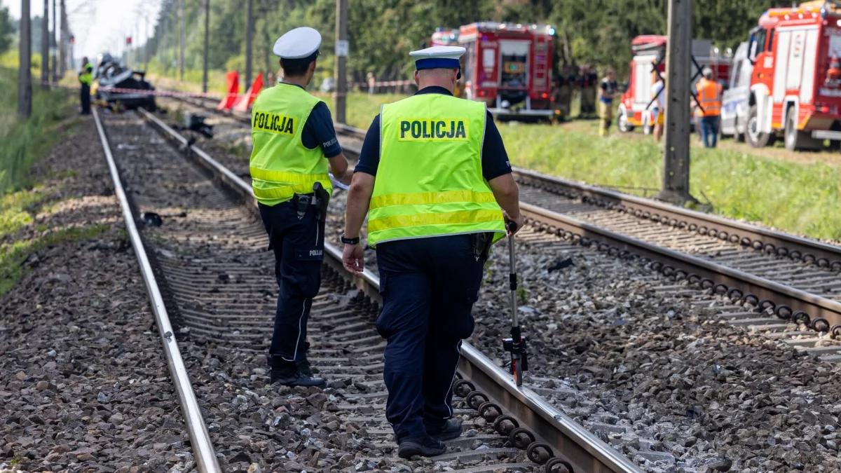 Tragedia w Ognicy. Kierowca wjechał wprost pod pociąg