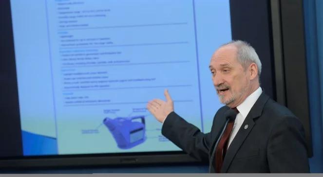 Macierewicz: był trotyl na wraku samolotu prezydenckiego