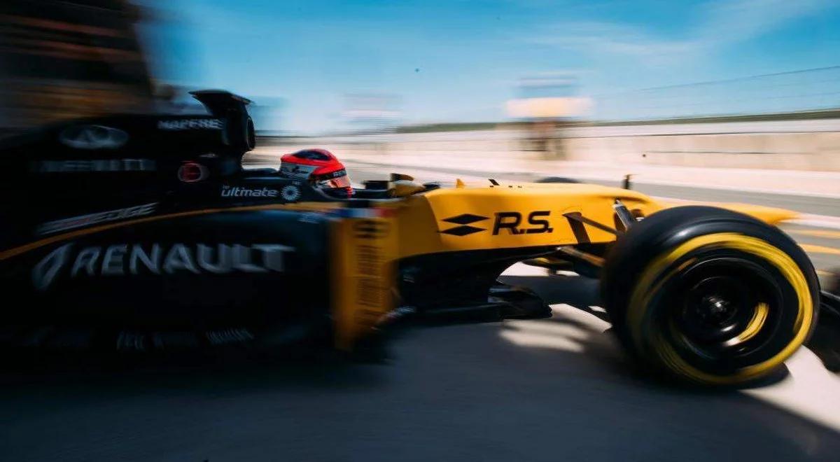 Robert Kubica ściga Formułę 1. Na Festiwalu Prędkości prowadził bolid prawą ręką