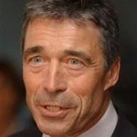 Rasmussen: NATO nie ma zamiaru interweniować w Libii