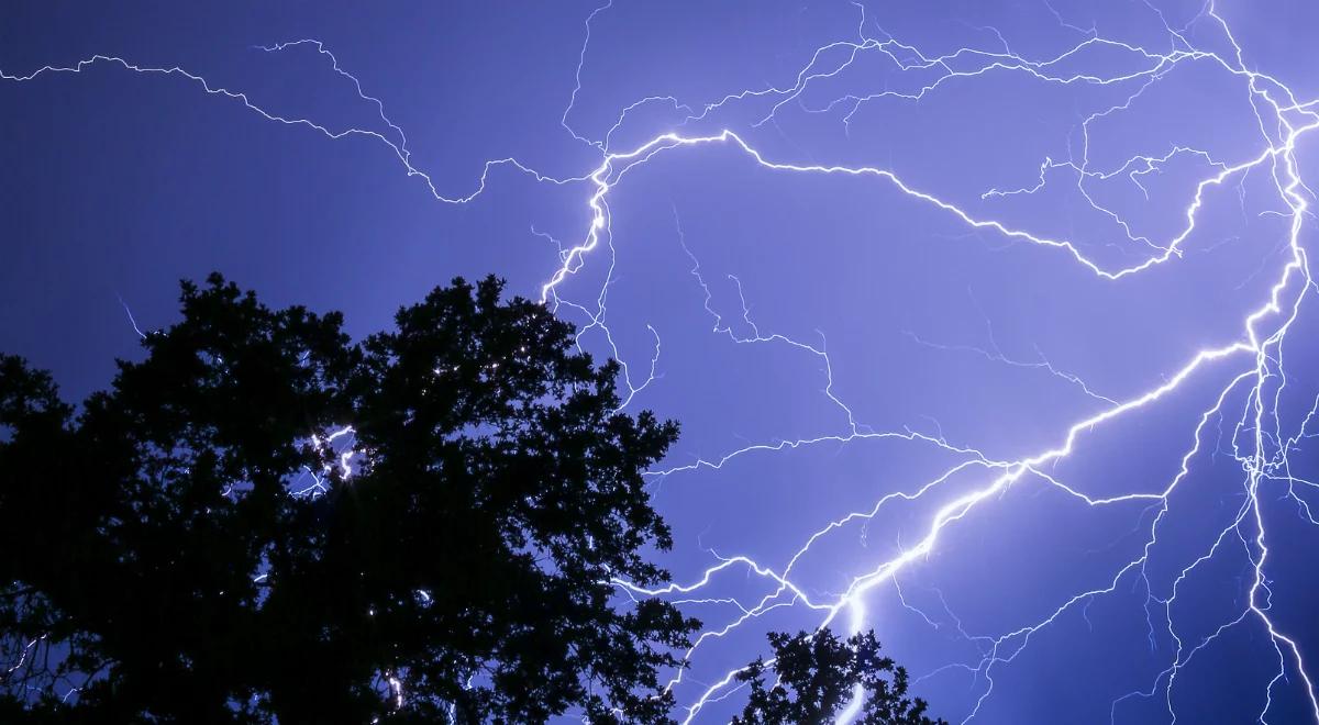 Niebezpieczne zjawisko na Bałkanach. Spadł tam prawdziwy grad piorunów