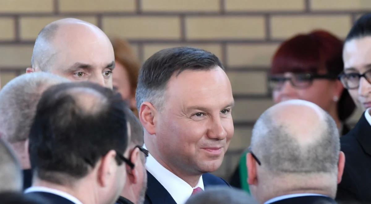 Prezydent Andrzej Duda o polskich wątkach w aferze Facebooka: to jakiś "fake news"