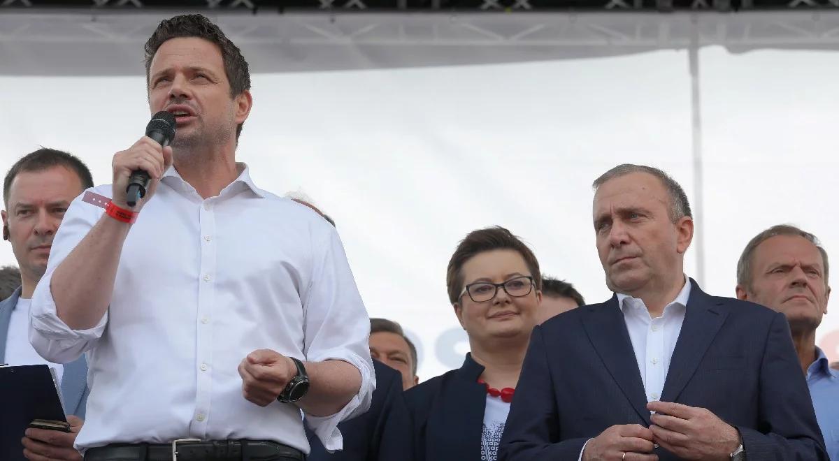 Sojusz skłóconych frakcji w PO. Powodem jednoosobowe rządy Tuska
