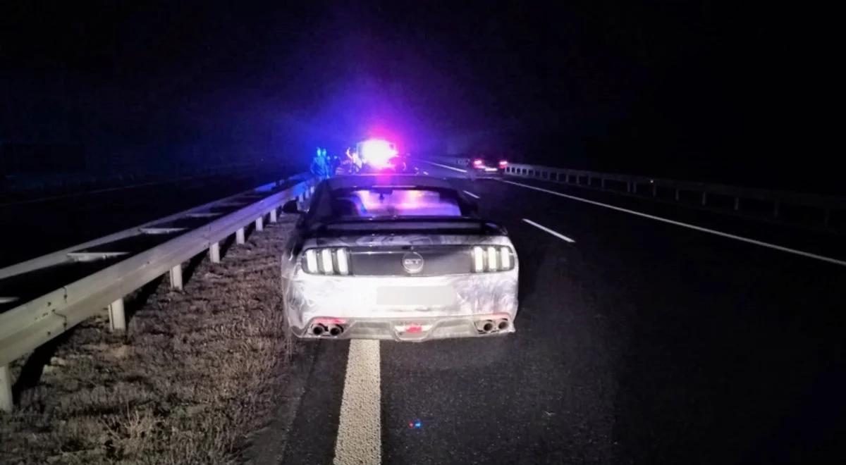 Śmiertelne zagrożenie na S8. Kierowca zostawił auto na lewym pasie drogi