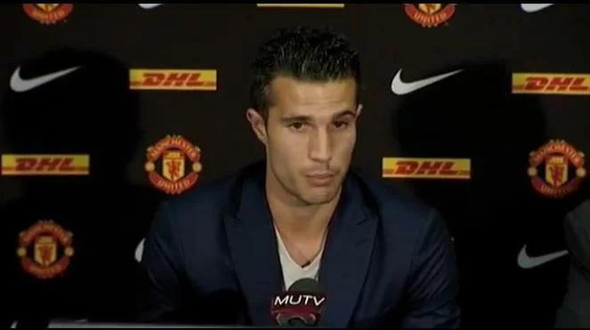 Van Persie: Manchester "oddycha futbolem"