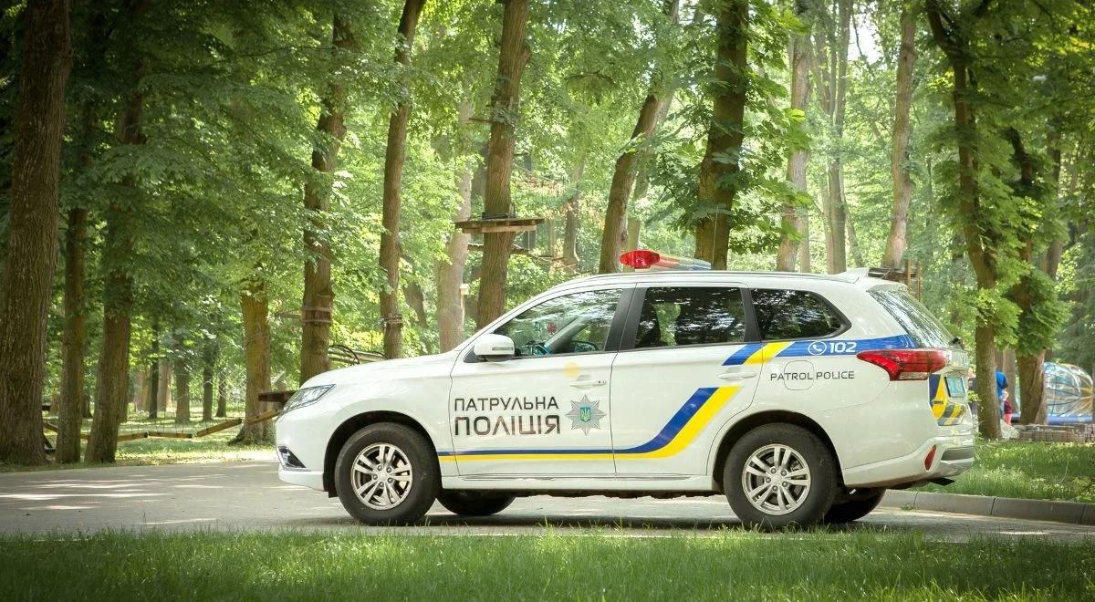 Odnaleziono dwulatkę, która cztery dni błąkała się po lesie. Policja: to cud