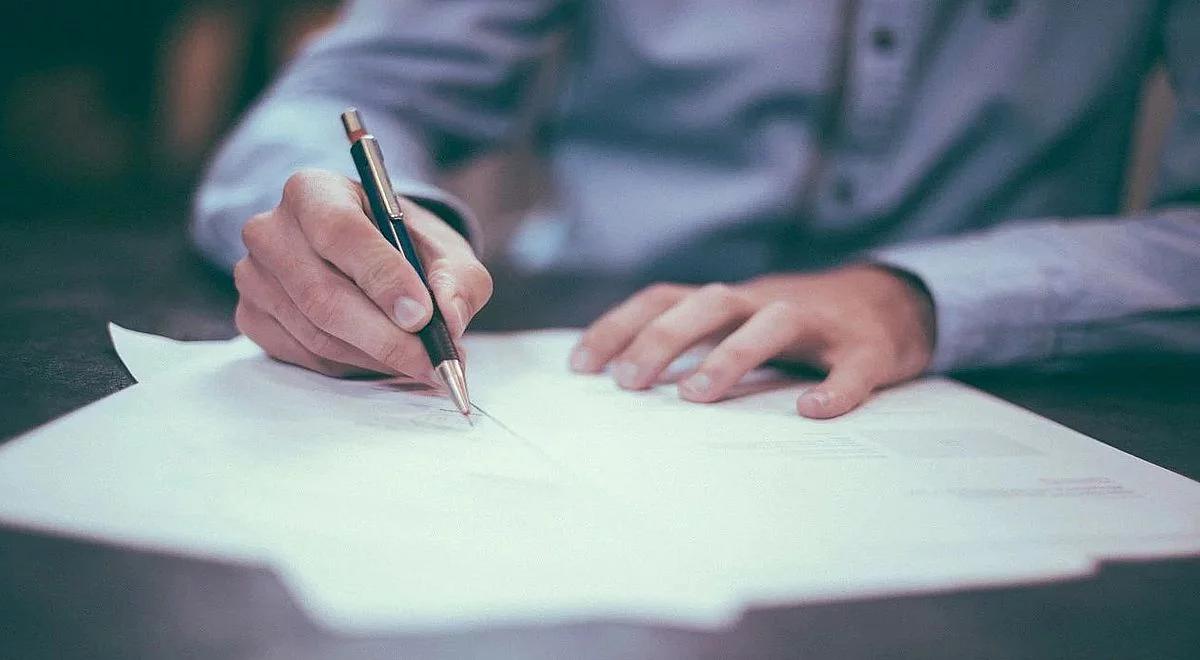 Konsumenci bardziej chronieni – weszły w życie uzupełniające przepisy dotyczące umów zabezpieczonych wekslem