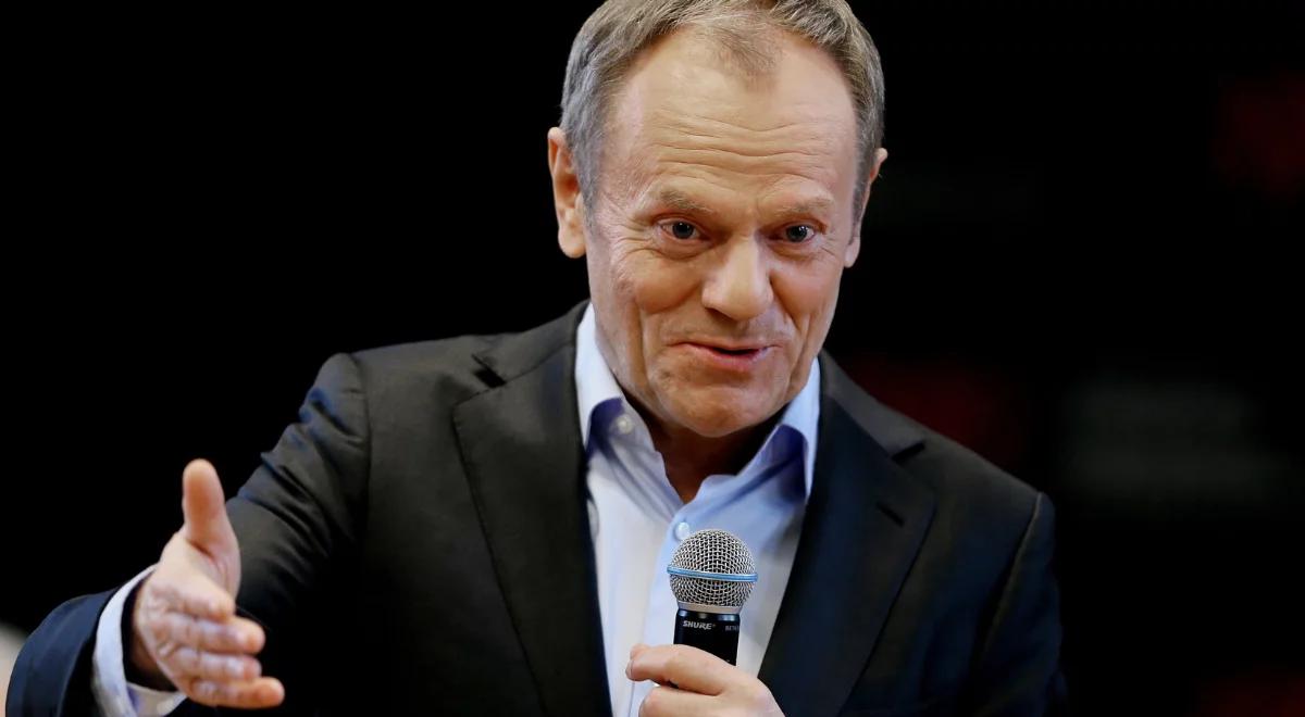 "Spontaniczne rozmowy z młodymi", czyli działacz młodzieżówki PO na spotkaniu z Donaldem Tuskiem