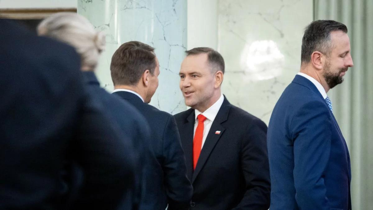 Konflikt na linii prezydent-MSZ. Szefernaker: będzie spotkanie Nawrockiego z Sikorskim
