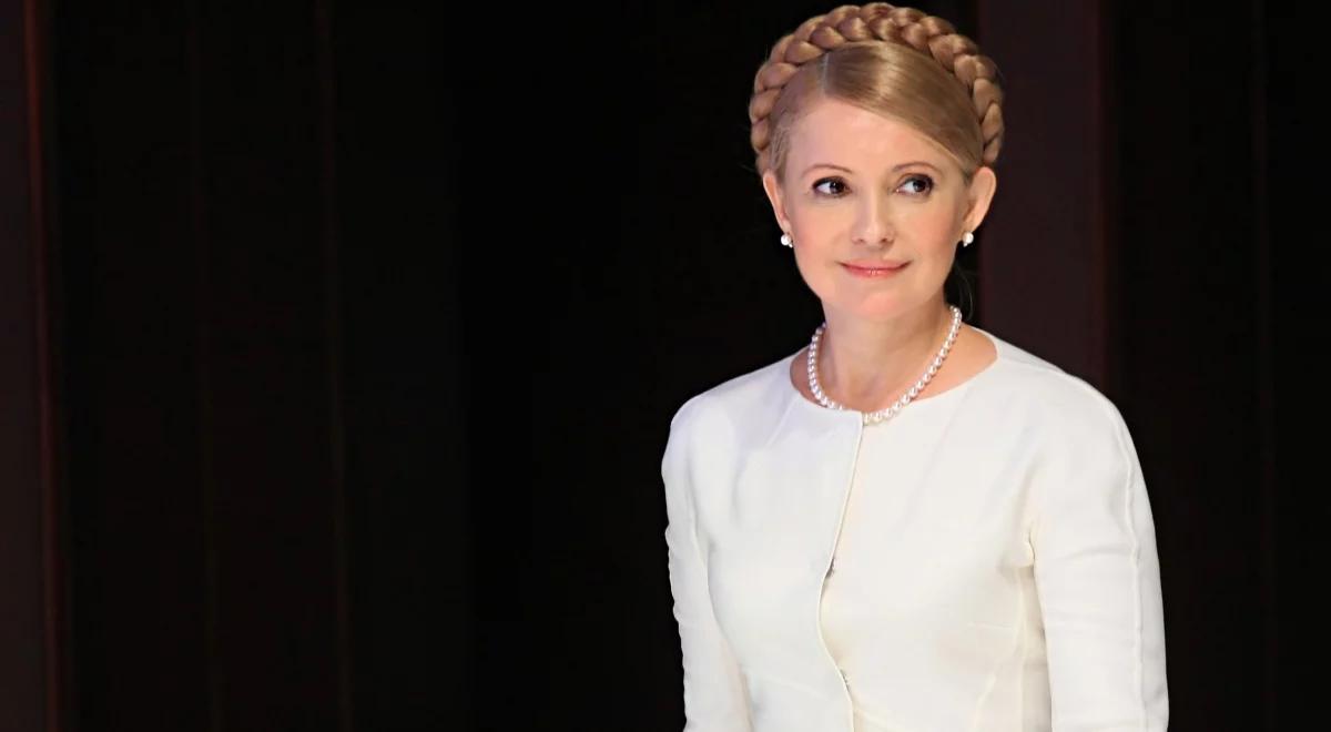 Piękna Julia wróciła i prowadzi w sondażu prezydenckim.  ”Jej populizm wciąż znajduje odzew na Ukrainie”