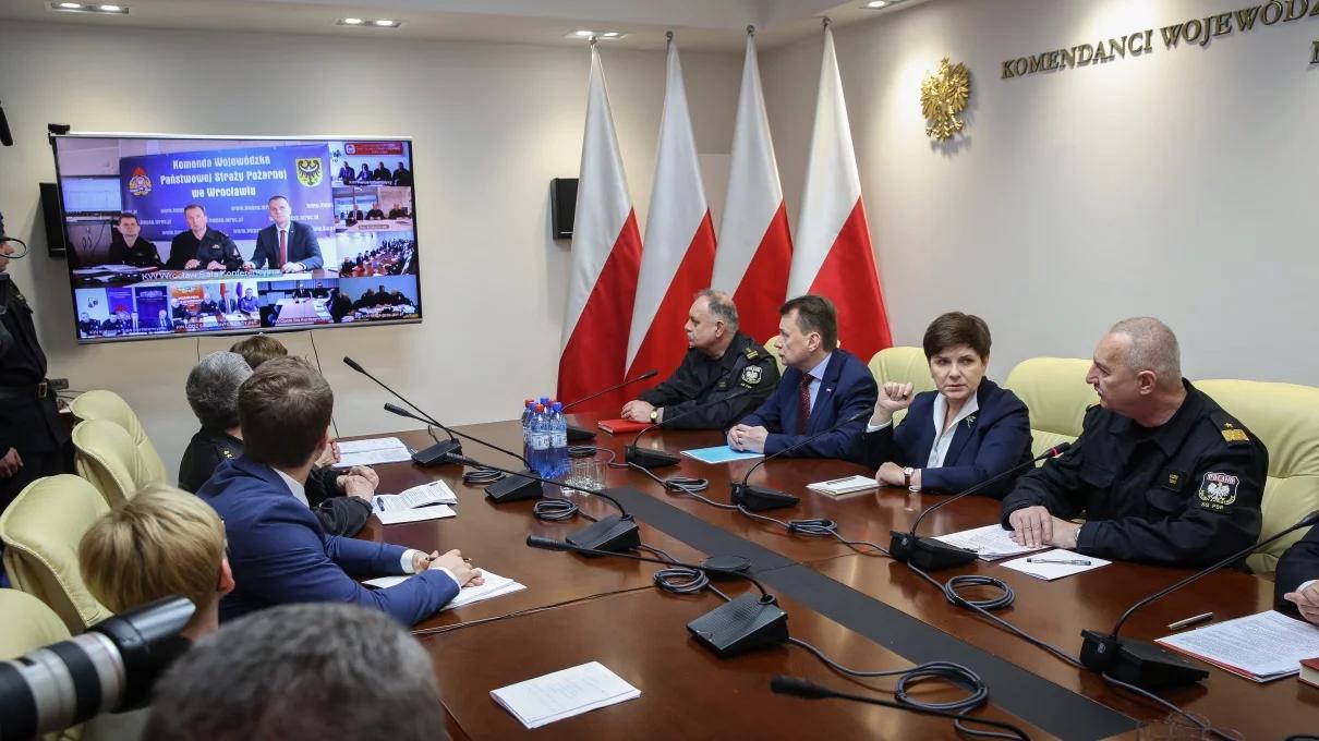 IMGW wydał ostrzeżenia o intensywnych opadach deszczu. Premier: obecnie nie ma zagrożenia powodzią