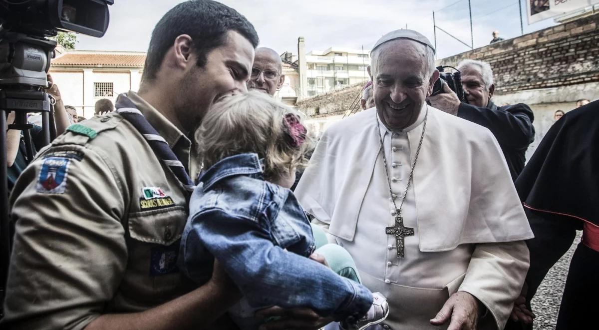 Papież Franciszek w rzymskiej parafii: jestem trochę stary i trochę chory