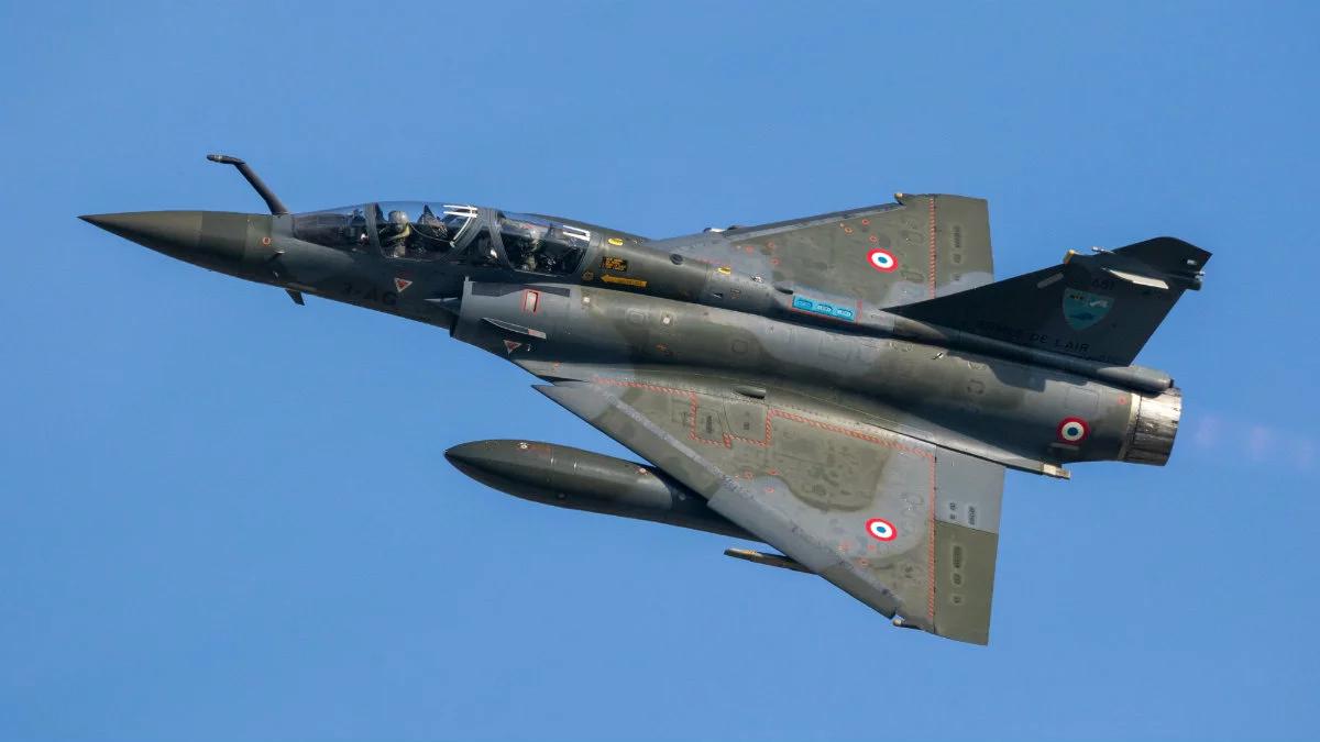 Francja: dwoje członków załogi zginęło w katastrofie myśliwca Mirage 2000