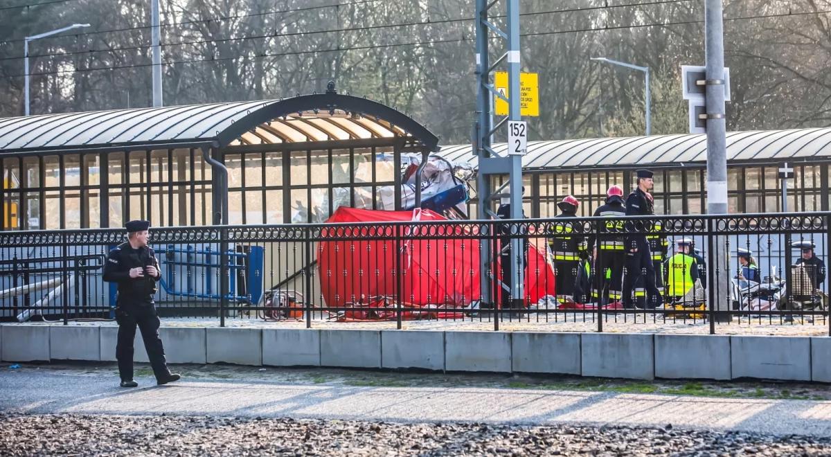 Tragedia na przejeździe kolejowym. Ekspert: wszystko przez bezmyślność kierowcy