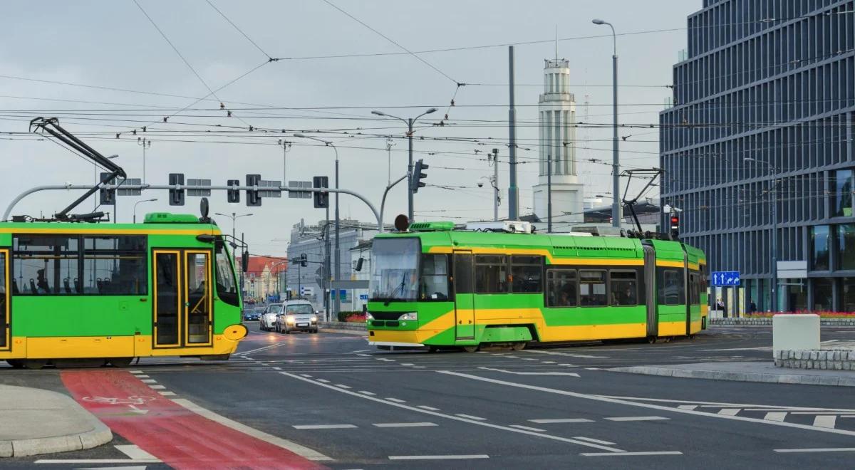 Poznań: bohaterski czyn motorniczych. Uratowali człowieka od ognia