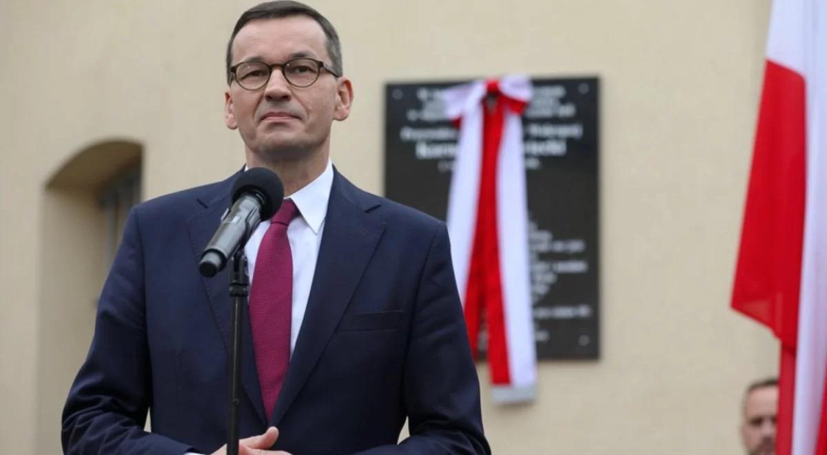 Premier odsłonił tablicę poświęconą ojcu. Dziś mija rok od śmierci Kornela Morawieckiego