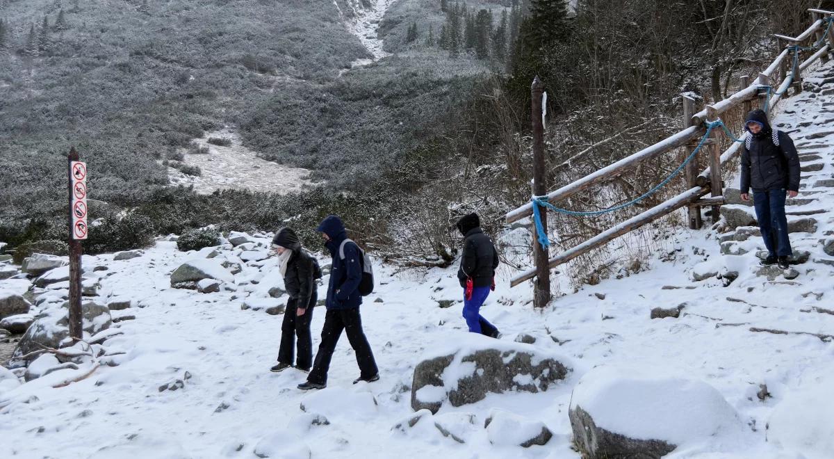 Trudne warunki w Tatrach i Karkonoszach. Ostrzeżenia przed lawinami