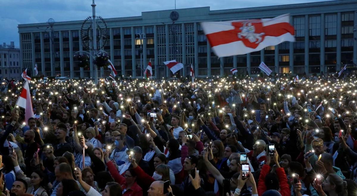 Mateusz Morawiecki: apelujemy o uwolnienie więźniów politycznych na Białorusi