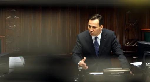 Walka na wnioski do Komisji Etyki. PiS skarży Sikorskiego, PO - Girzyńskiego