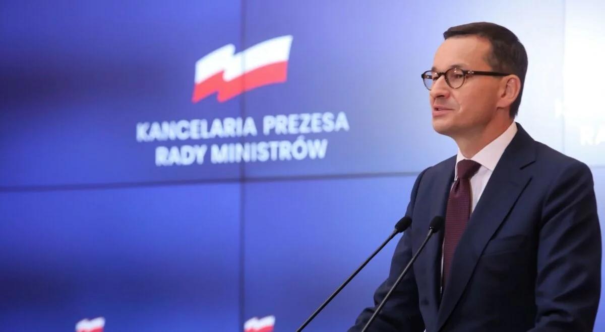 Poparcie dla rządu na niezmienionym, wysokim poziomie. Nowy sondaż