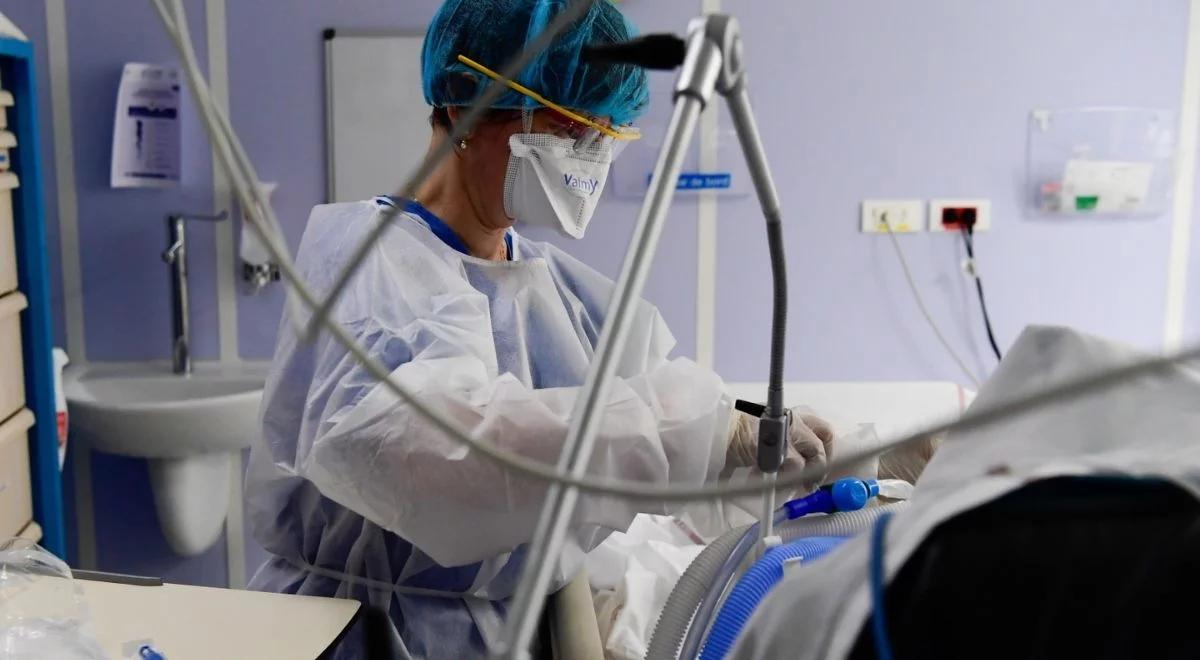 Koronawirus we Francji nie ustępuje. Ponad 10,5 tys. nowych zakażeń