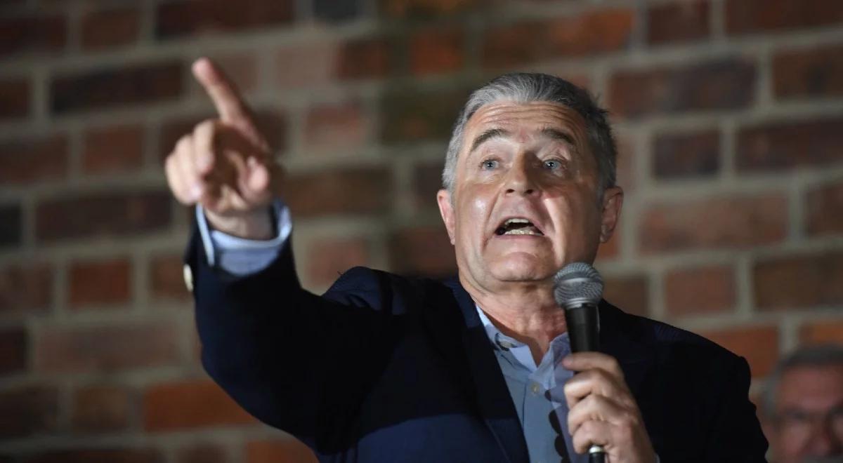 "Wataha psów", "śmiecie". Skandaliczna wypowiedź Frasyniuka o polskich żołnierzach. Prowadzący nie zareagował