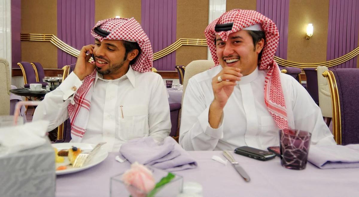 Tysiąc (riali) plus. Król Arabii Saudyjskiej hojny dla poddanych