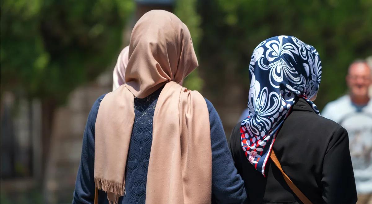 Większość szkół publicznych w Hiszpanii prowadzi zajęcia z islamu