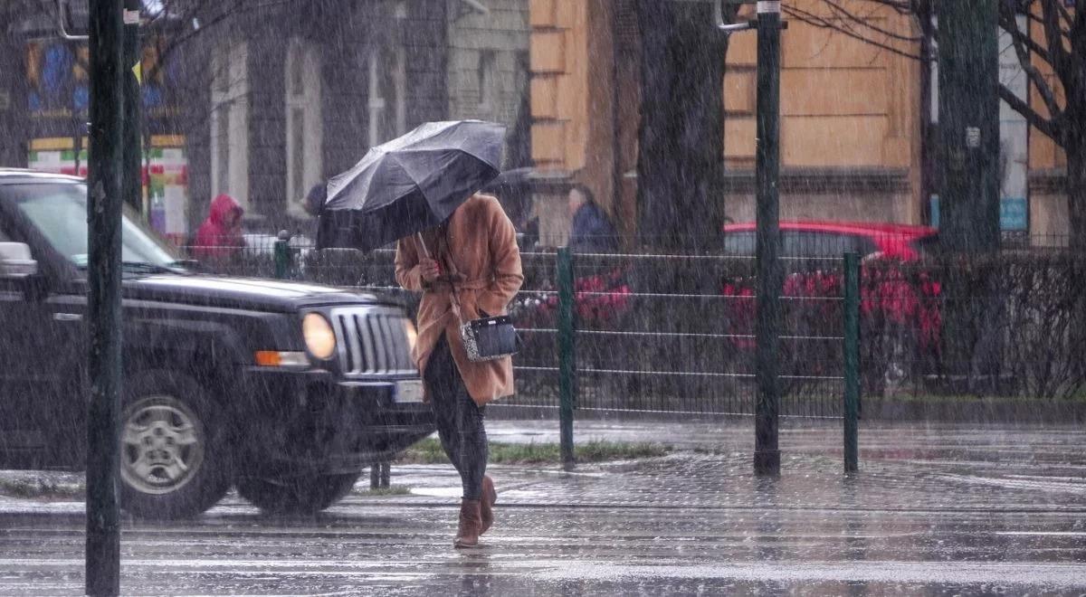 W dzień deszcz, w nocy przymrozki. Sprawdź najnowszą prognozę pogody